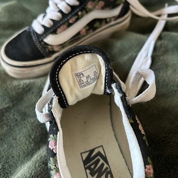 SOLD - Picture 4 of 4